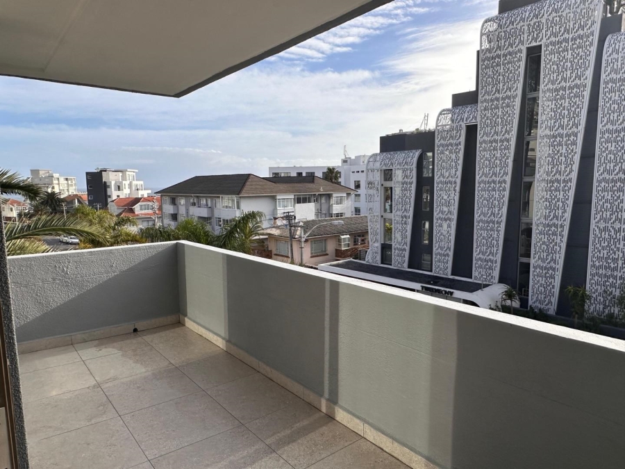 To Let 3 Bedroom Property for Rent in Bantry Bay Western Cape
